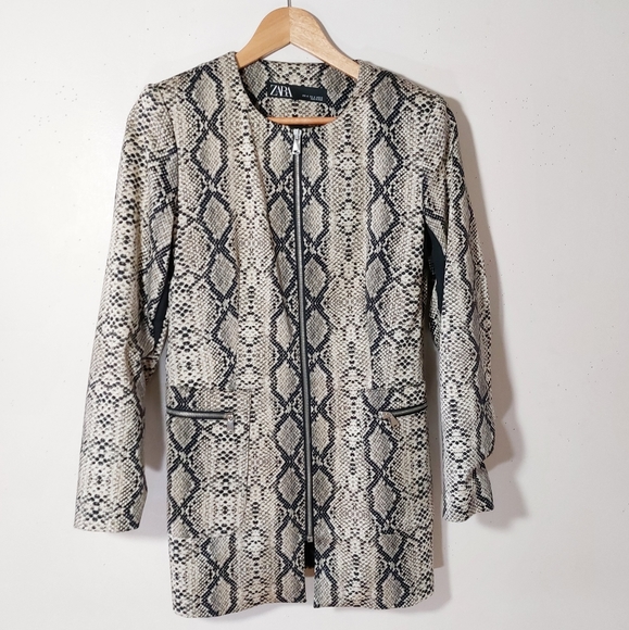 Zara Python Print Coat - Picture 5 of 9